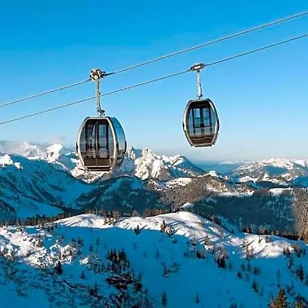 Penthouse In Near Slopes 3* Ваграйн