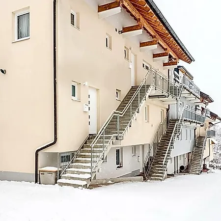 Penthouse In Near Slopes 3* Ваграйн